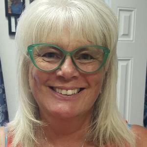 Meet your Posher, Regina